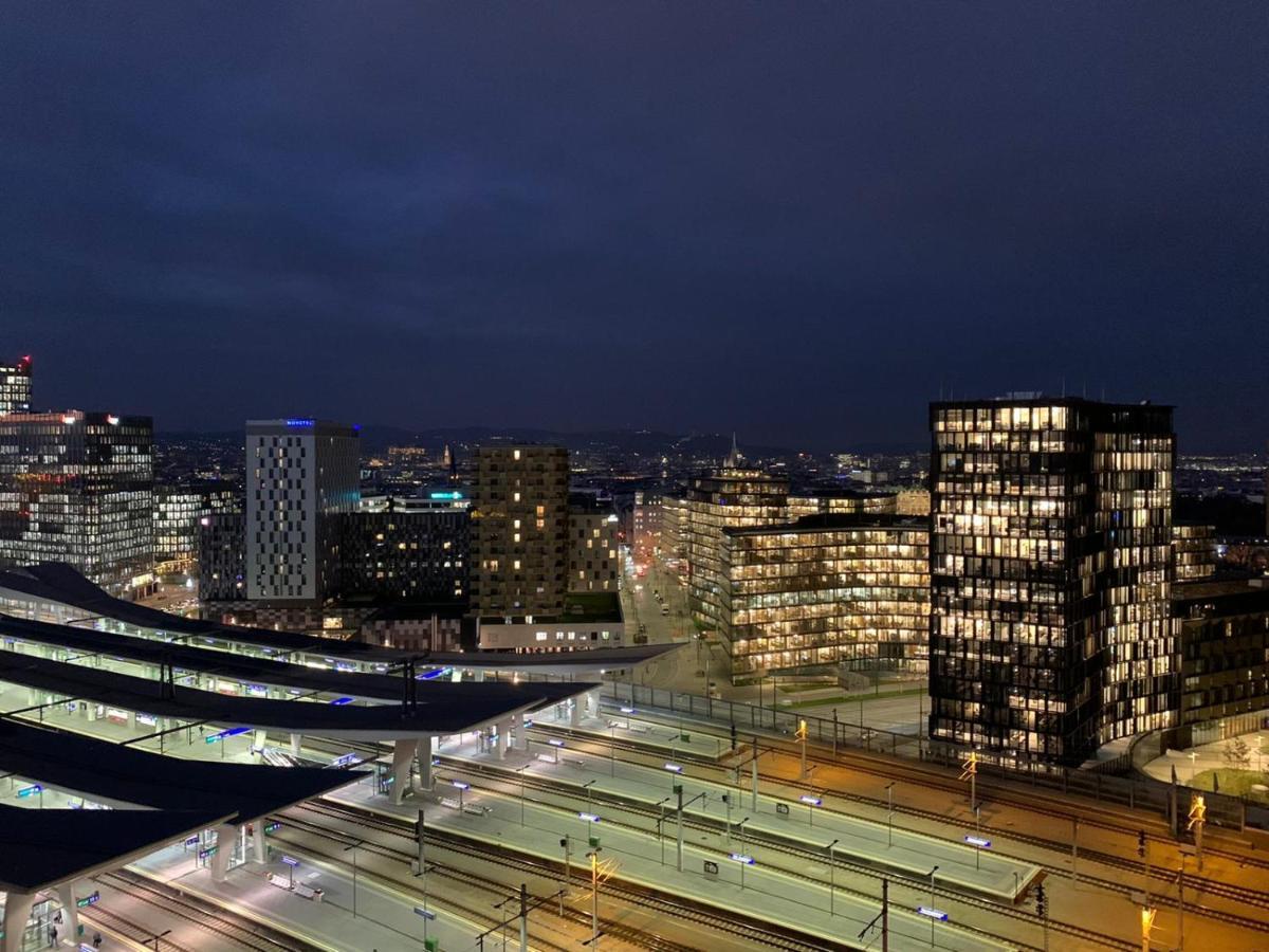 Central Station Loft - Amazing View In City Center - Jupihome Vienna Luaran gambar
